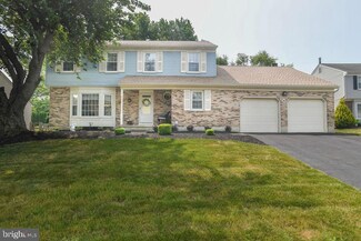 8 Fieldstone Cir, Hockessin, DE 19707