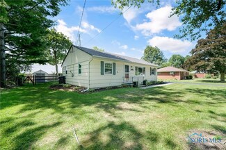 306 John Ct, Bowling Green, OH 43402