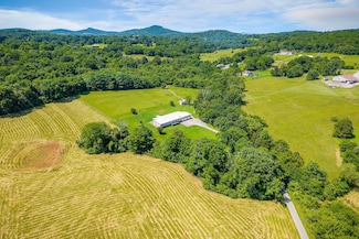 127 Grant Rd, Gordonsville, TN 38563