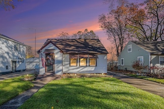 3024 Woodcliffe Dr, Muskegon, MI 49444