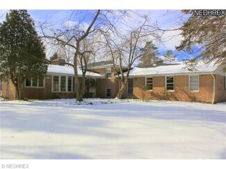 37800 S Woodland Rd, Chagrin Falls, OH 44022