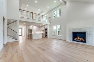 99 Kay Ln, Westworth Village, TX 76114