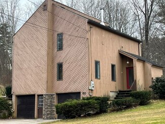 67 Jenkins Rd, Bedford, NH 03110