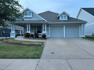5025 Holliday Dr, Fort Worth, TX 76244