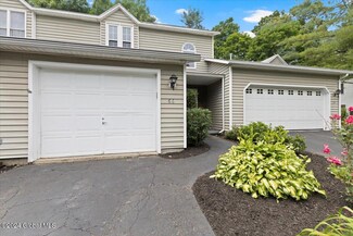 66 Woodside Dr Unit 66, Albany, NY 12208