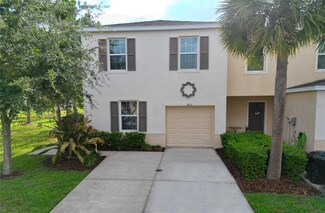 9851 Hound Chase Dr, Gibsonton, FL 33534