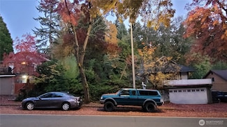 11744 35th Ave NE, Seattle, WA 98125