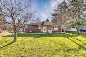 210 W Mulberry St, Duluth, MN 55811