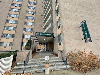 1025 Hancock St Unit 1P, Quincy, MA 02169