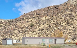 1303 Florence Dr, Jordan Valley, OR 97910