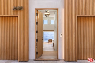 24818 Malibu Rd, Malibu, CA 90265
