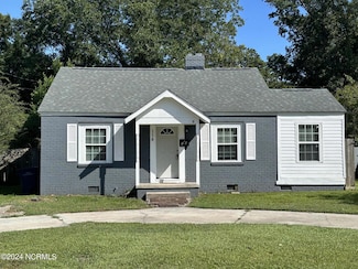 114 W Bayshore Blvd, Jacksonville, NC 28540
