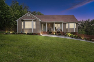 112 Cedarwood Ct, Forest, VA 24551