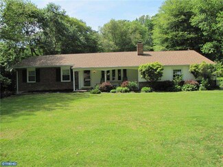 29 Ivy Ln, Glen Mills, PA 19342