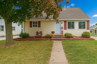 339 S Pine St, Kimberly, WI 54136