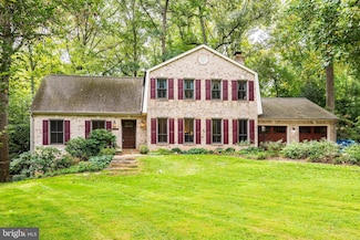 12205 Lake James Dr, Herndon, VA 20171