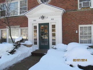 952 Harvard Terrace Unit 1, Evanston, IL 60202