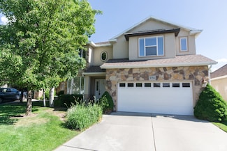 274 Park Knoll Cir, Sandy, UT 84070