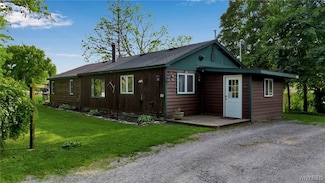 5648 Godfreys Pond, Bergen, NY 14416
