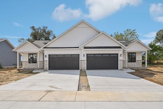 317 Willow St, Pardeeville, WI 53954