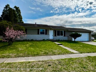4439 Tuscany Ln, Holt, MI 48842