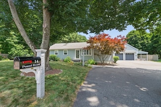 14 Pound St, Medfield, MA 02052