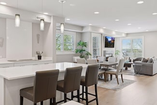 415 Indian Mound St Unit 302, Wayzata, MN 55391