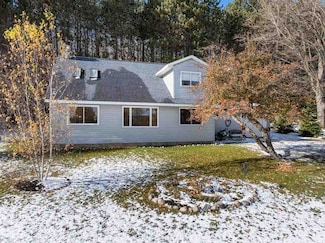 3225 Fall Park Rd, Boyne City, MI 49712