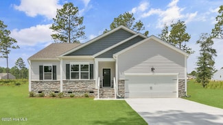 3120 Platinum Cir, West End, NC 27376