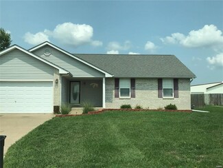 1025 Southway Ct, Bowling Green, MO 63334