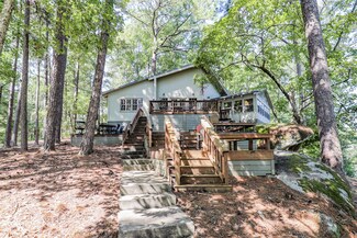 150 Elm Dr, Equality, AL 36026