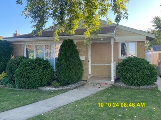 5851 S Neenah Ave, Chicago, IL 60638