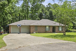 107 Summer Oaks Cir, Hattiesburg, MS 39402
