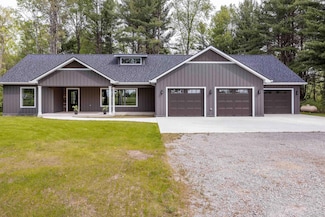 2291 E Maple Rd, Clare, MI 48617