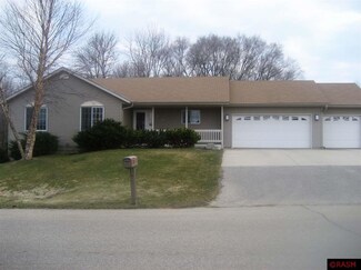 304 Sidney St W, Morristown, MN 55052