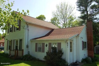 841 East St, Lee, MA 01238