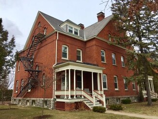 170 Us Oval, Plattsburgh, NY 12903