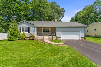 15 Berkley St, Manchester, CT 06042