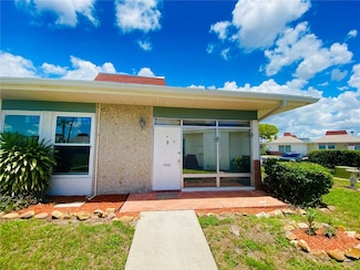 4351 Tahitian Gardens Cir Unit H, Holiday, FL 34691