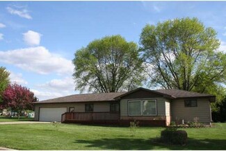 1135 2nd St, Kenyon, MN 55946