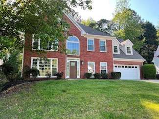 240 Risen Star Ln, Alpharetta, GA 30005