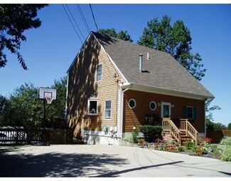 54 Warner St, Fall River, MA 02720