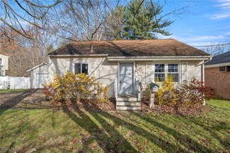 240 North Ave, Ravenna, OH 44266