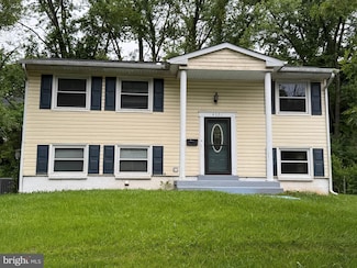 4521 Edinburg Dr, Woodbridge, VA 22193