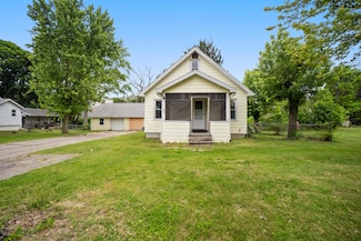807 Winifred St, Jackson, MI 49202