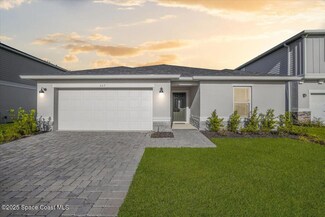 527 Glaspell Cir SE, Palm Bay, FL 32909