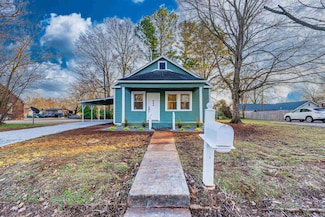 804 E 7th St, Tuscumbia, AL 35674