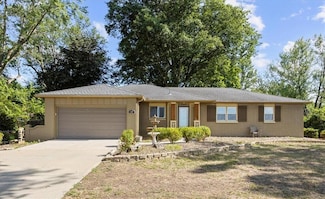 11907 W 143rd St, Olathe, KS 66062