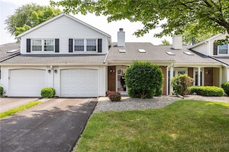 9 Old Stone Ln, Rochester, NY 14615