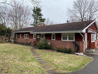 5 Courtly Cir, Owego, NY 13827